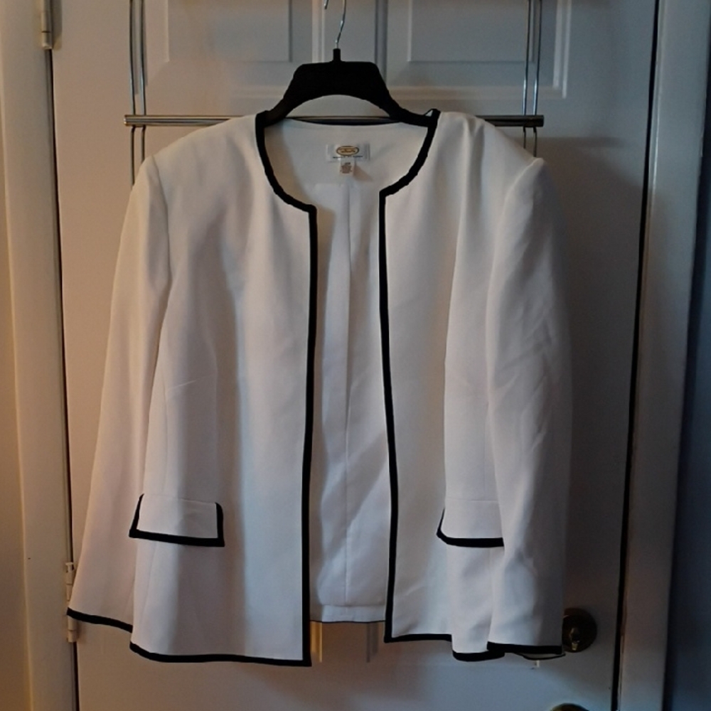 Talbot's Women's Petites Blazer.  Size 18W